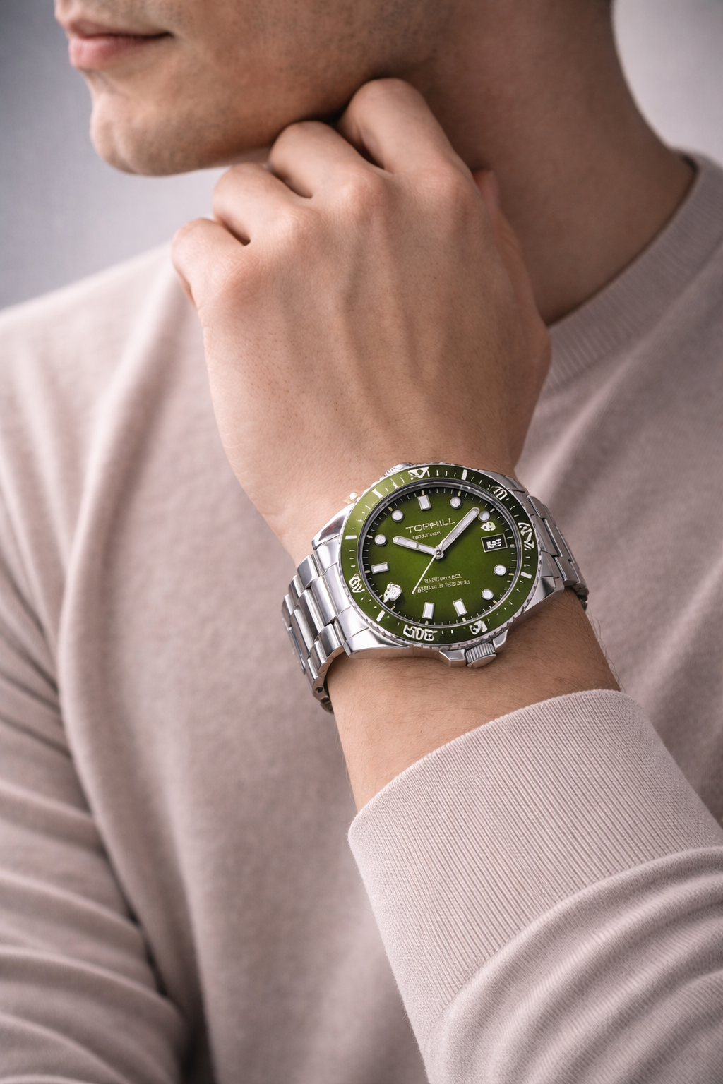 Stand Apart With This Men’s Sports Luxury Automatic Dive Watch Exclusive Piece