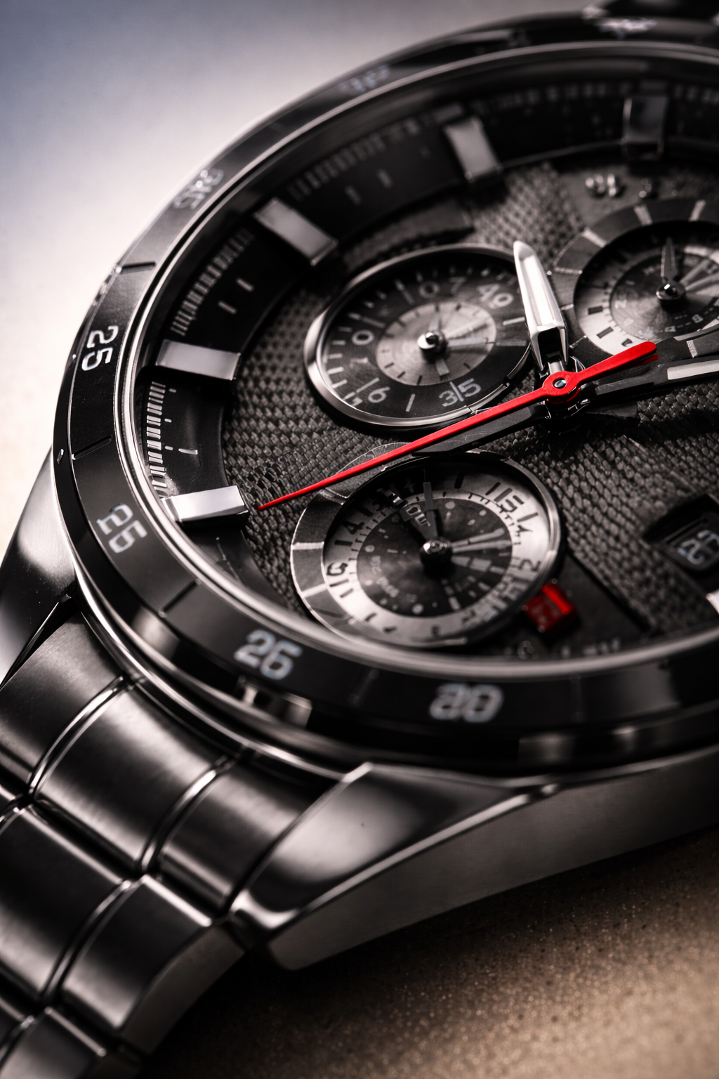 Own Your Presence With This Men’s Sports Luxury Steel Chronograph Exclusive Piece